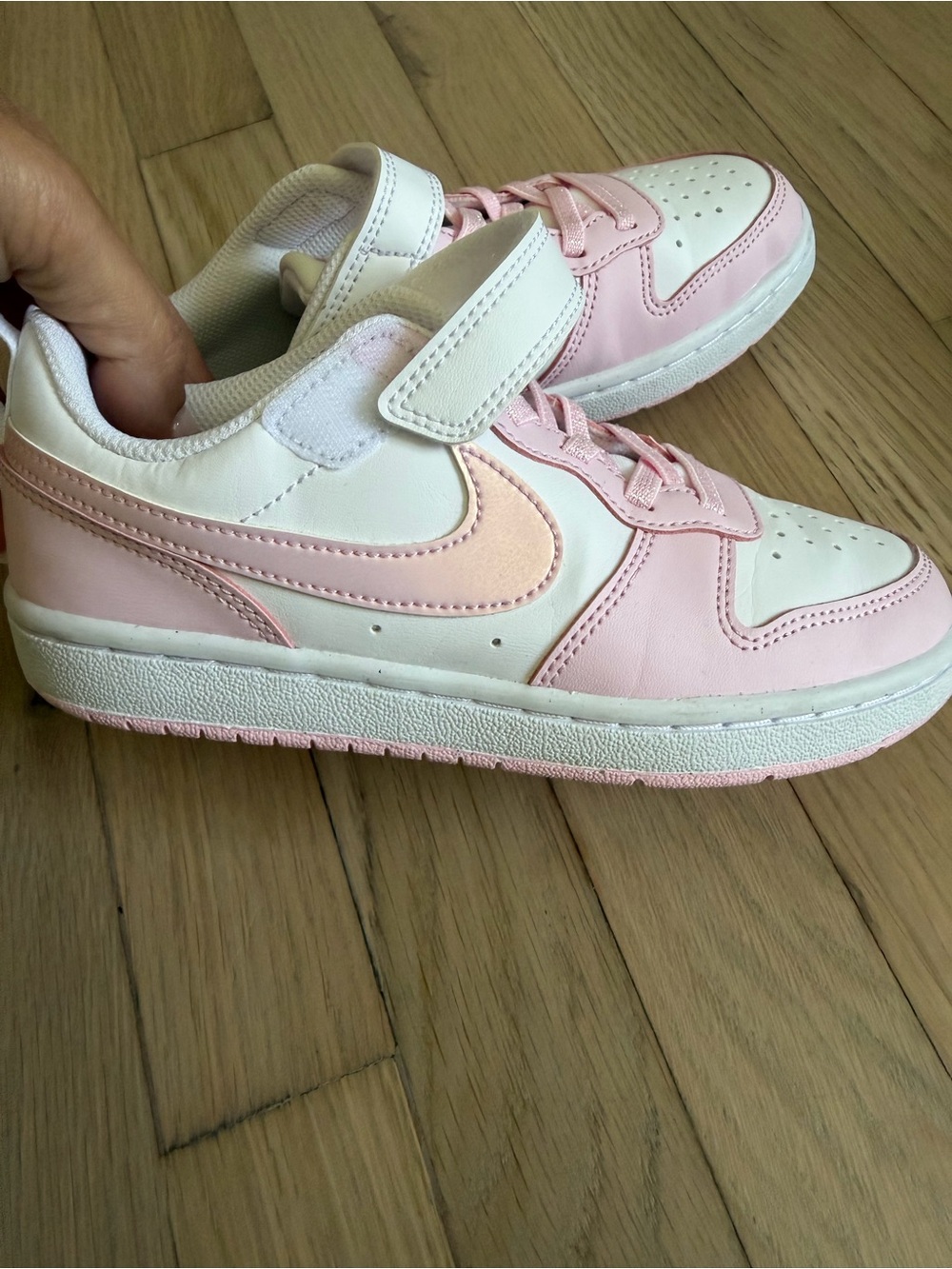 Nike court borough size 13 like new